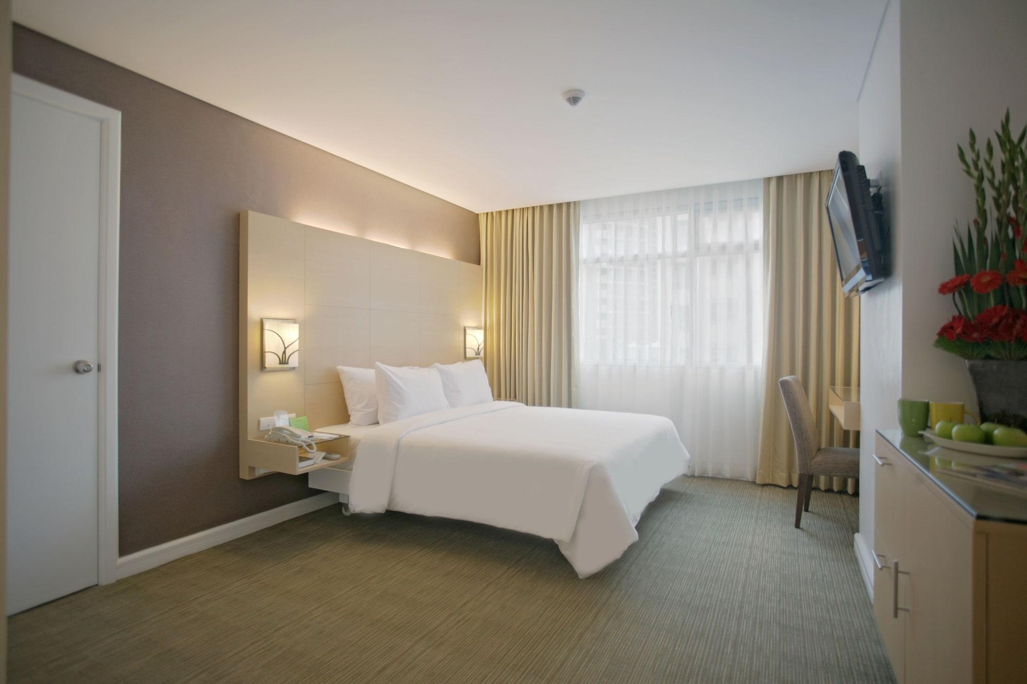 St Giles Hotel Makati Makati City Exterior photo