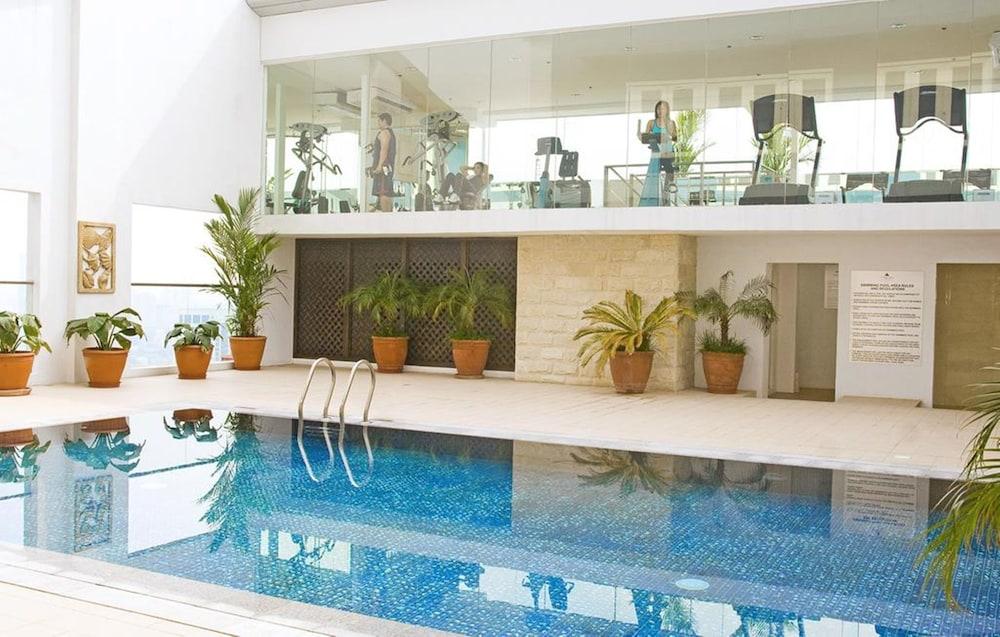 St Giles Hotel Makati Makati City Exterior photo