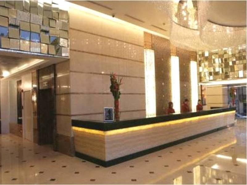 St Giles Hotel Makati Makati City Exterior photo